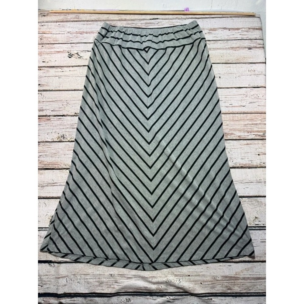 Women's Gray Black sz 1X Striped Maxi Skirt
